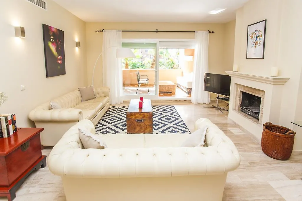 Alhambra Dream Airstream Apartment Estepona