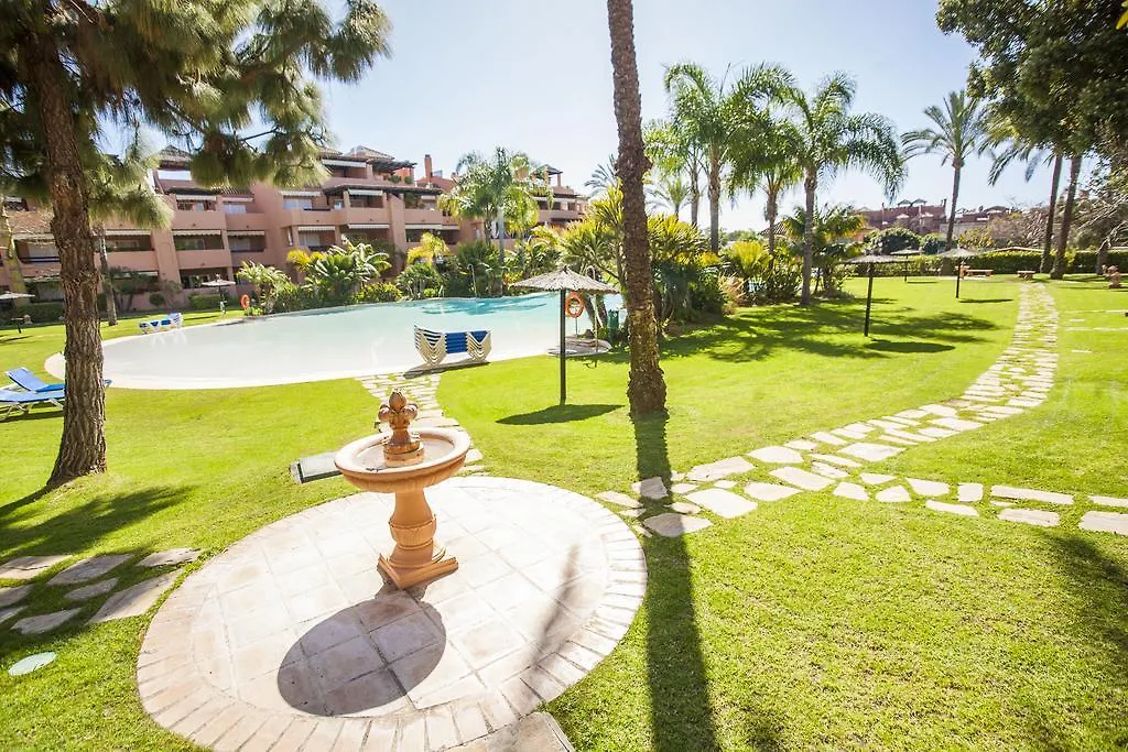 Alhambra Dream Airstream Apartment Estepona
