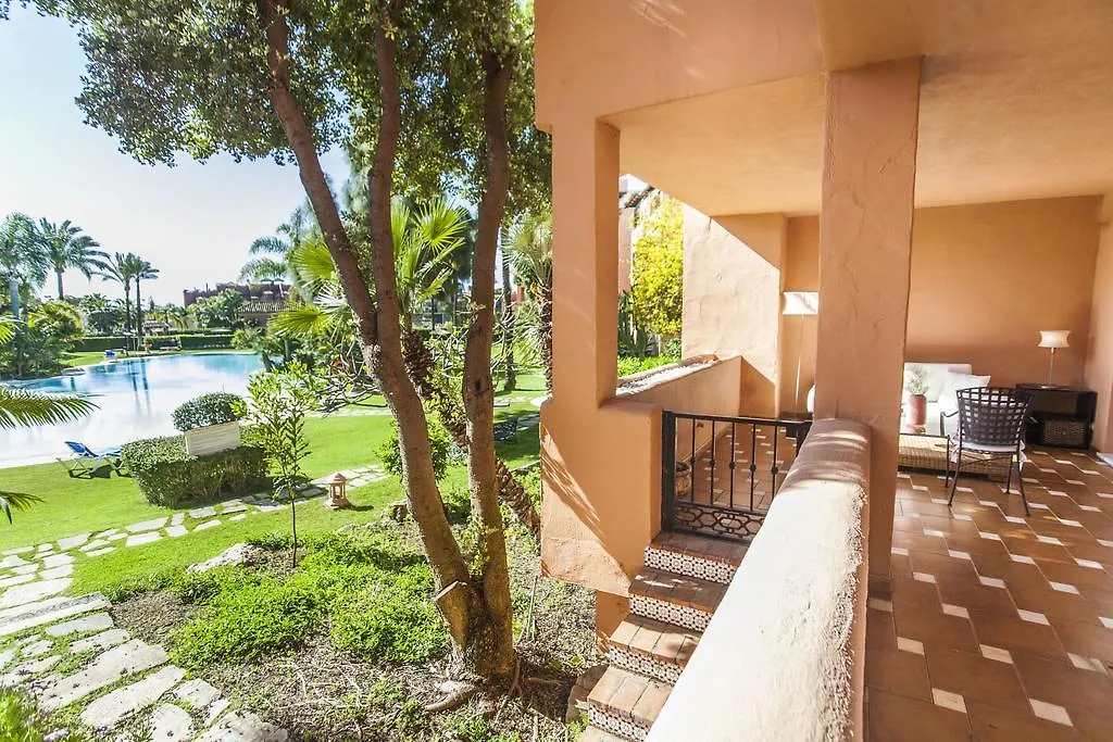 Alhambra Dream Airstream Apartment Estepona