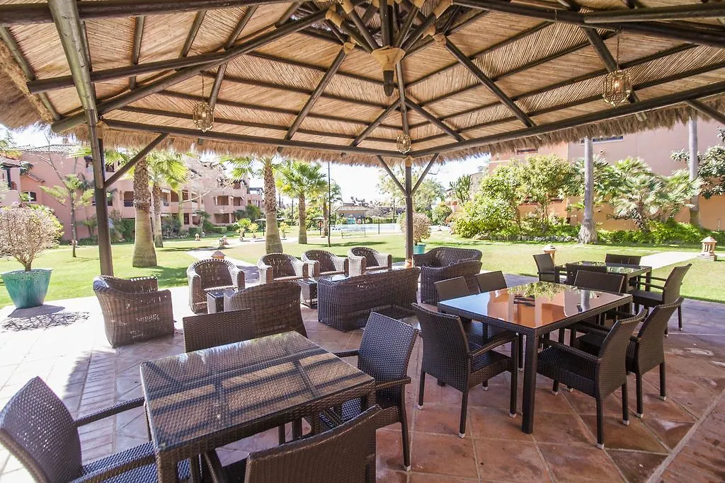 Alhambra Dream Airstream Apartment Estepona